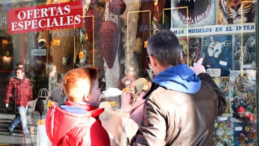 El sector del comercio prevé un crecimiento del 3% en las rebajas y pide frenar las ofertas constantes
