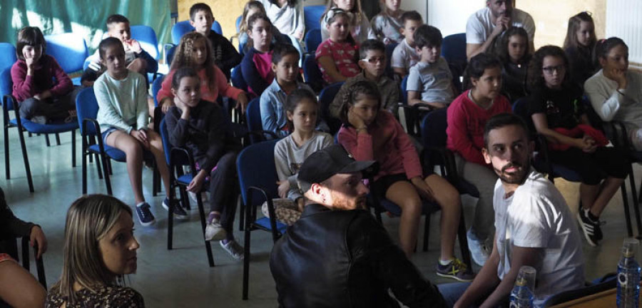 Alumnos de Primaria del CPI San Sadurniño abordan la igualdad de género a través de la danza