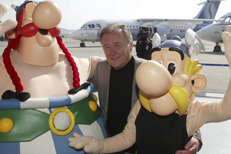 Muere Albert Uderzo, legendario dibujante de Astérix