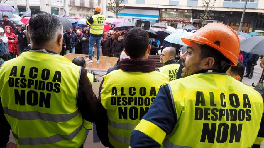 La Xunta carga contra la “desidia” del Gobierno, que hace “inviable” a Alcoa