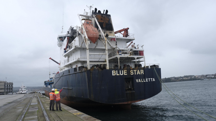 El 'Blue Star', que estuvo encallado en Ares, llega a Turquía tras veinte días de travesía desde Ferrol