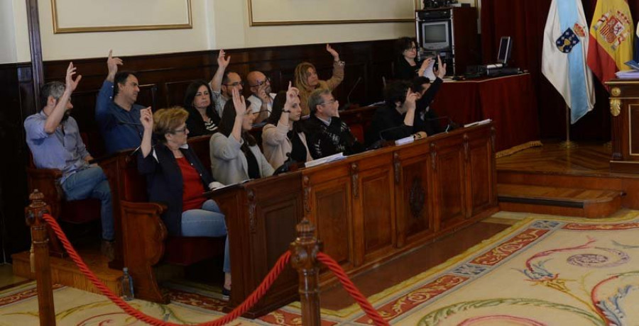 El voto de calidad del alcalde permite aprobar los primeros presupuestos del mandato