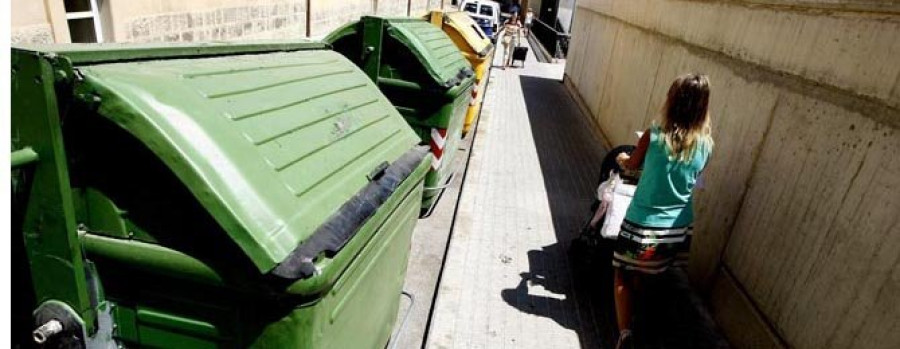 Una joven de 18 años mata a su bebé en Alicante y lo arroja a un contenedor en bolsas de basura