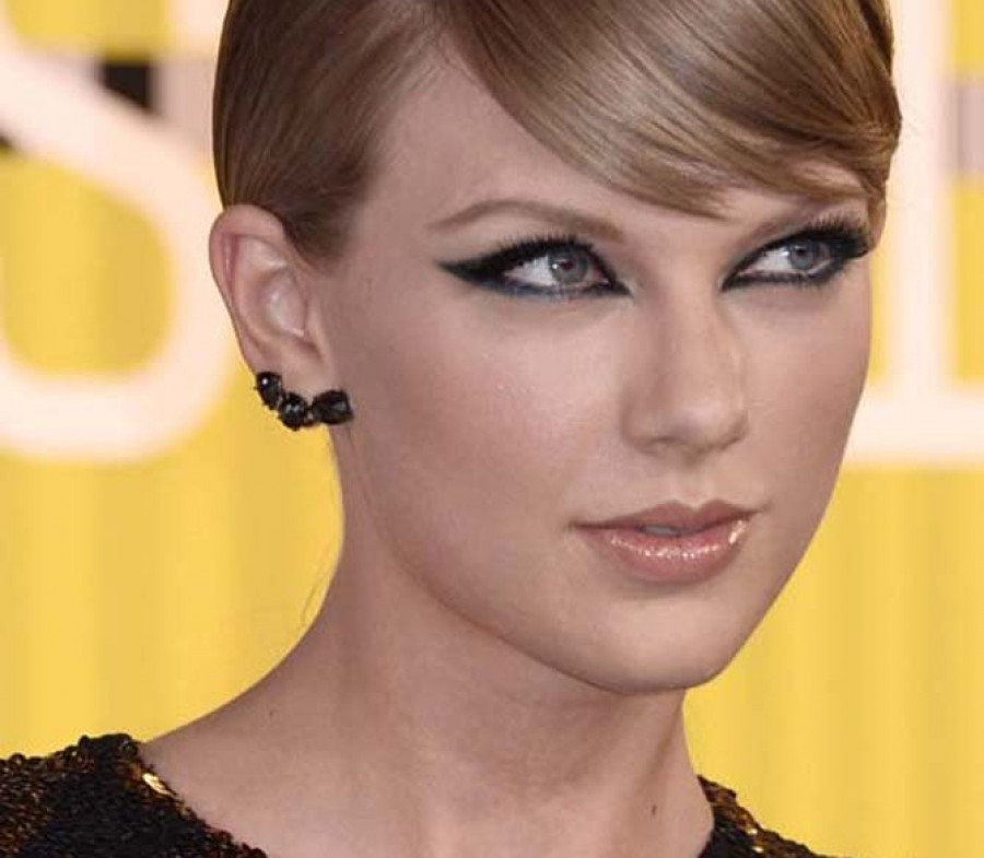 Un cantante acusa  a Taylor Swift de plagio por “Shake It Off”
