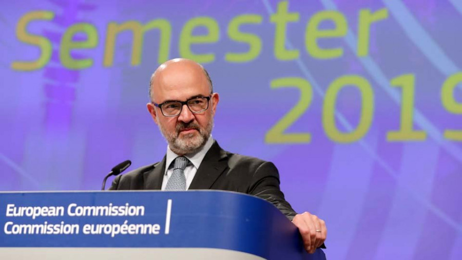Bruselas ve riesgos de que España se desvíe del ajuste fiscal en 2019 y 2020