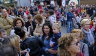 Canido recibió ayer de la mano de Roberto Vilar el galardón de mejor barrio de Galicia
