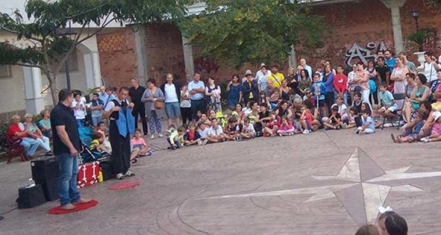 Os Festicultores y la orquesta Claxon animarán hoy el Día de la Patrona de Cedeira