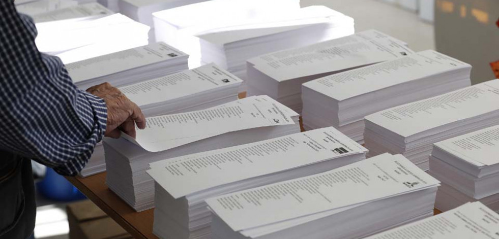 Una cita electoral a la que están llamados un total de 53.918 ferrolanos