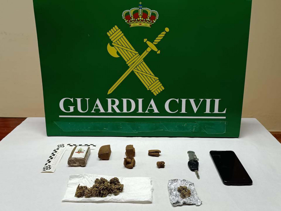 Detienen a un vecino de Neda relacionado con un punto de venta de droga en Fene