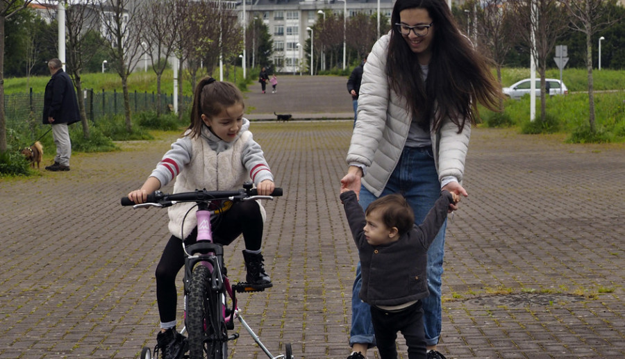 | La euforia del primer día deja menos niños en la calle al inicio de semana