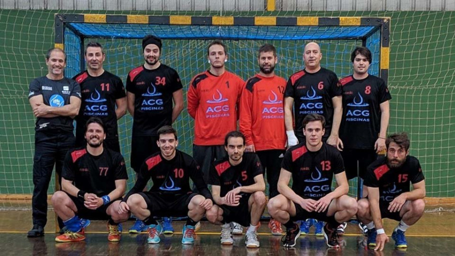 El honor de mantener vivo el balonmano en la ciudad