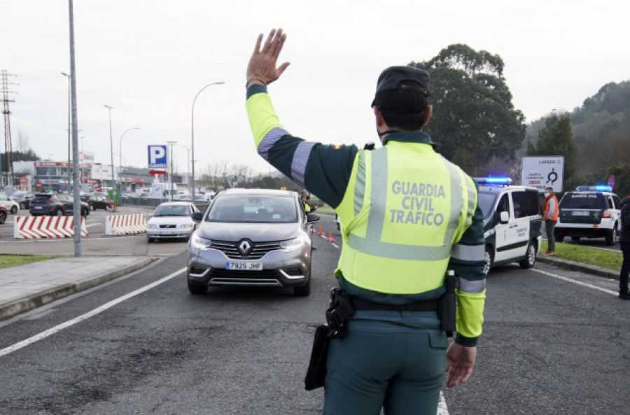 Sorprenden a un conductor a 236 por hora, "contagiado" tras ver el Rally de Ourense