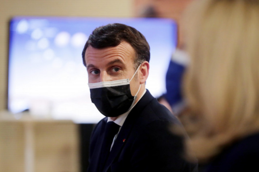 Macron pide que Occidente facilite 5 % de sus vacunas contra el Covid-19 a países en desarrollo