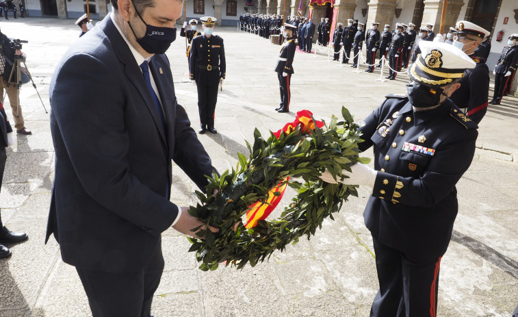 Infantería de Marina conmemora su aniversario en el Tercio Norte con  una parada militar