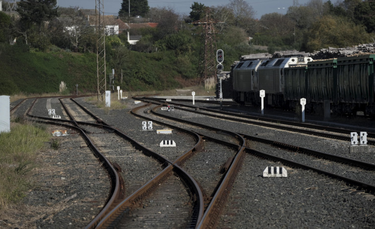 ADIF licita la renovación de vías y mejora del trazado en el tramo entre Ferrol y Ortigueira