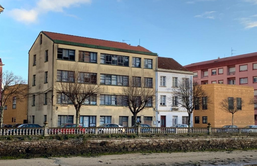 Cedeira y Sanidade avanzan en el convenio para la ampliación del centro de salud
