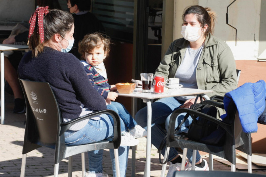 Detenido un vecino de Lugo en Sanxenxo por negarse a poner la mascarilla e insultar a la Policía Local