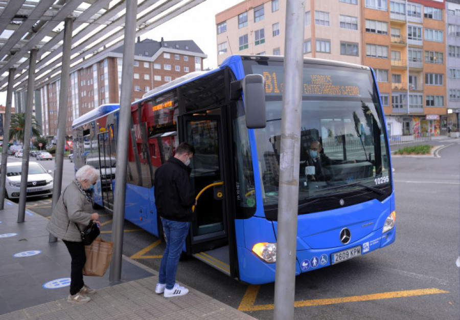 Los menores de 21 años podrán viajar gratis en el transporte público gallego desde el viernes