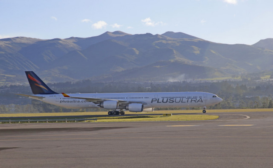 La justicia da cinco días a la aerolínea Plus Ultra para justificar su polémico rescate