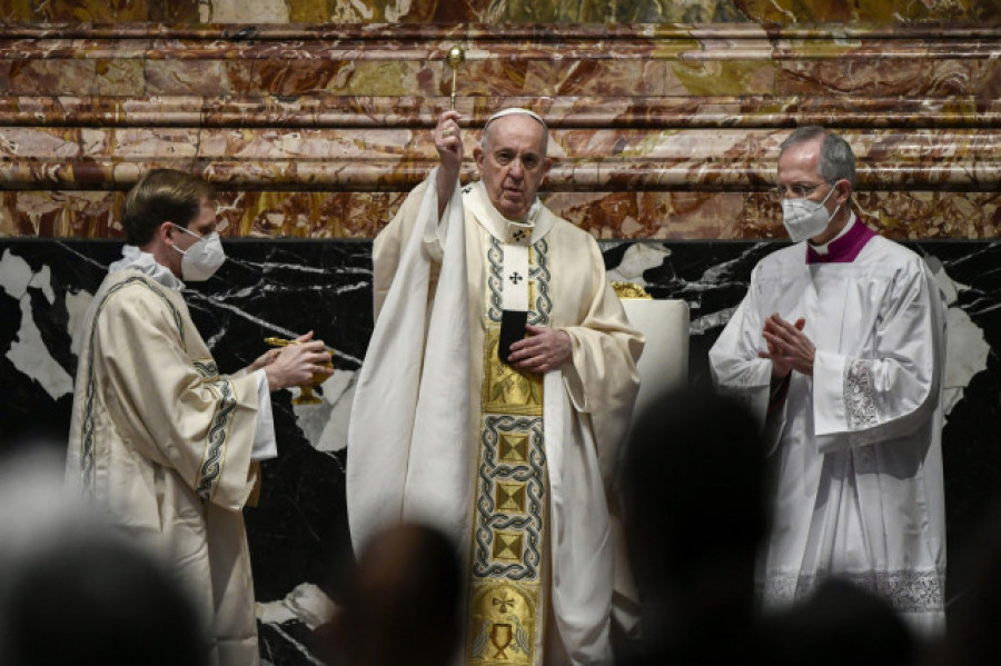 El papa pide que se superen los retrasos en la distribución de las vacunas