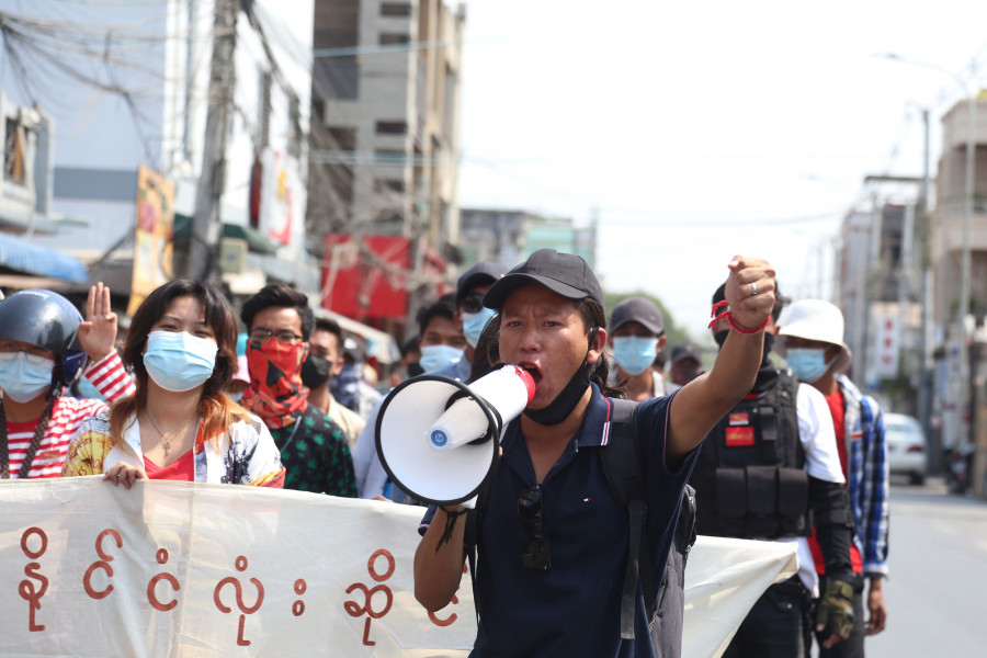 Corte marcial birmana dicta las primeras 19 condenas a muerte tras el golpe