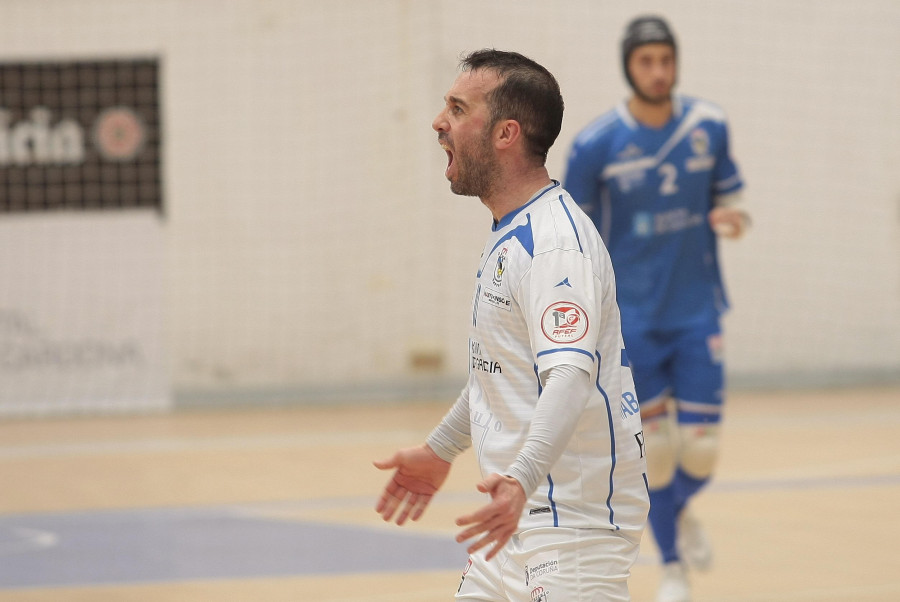 O Parrulo se da una alegría al ganar en su visita a Antequera