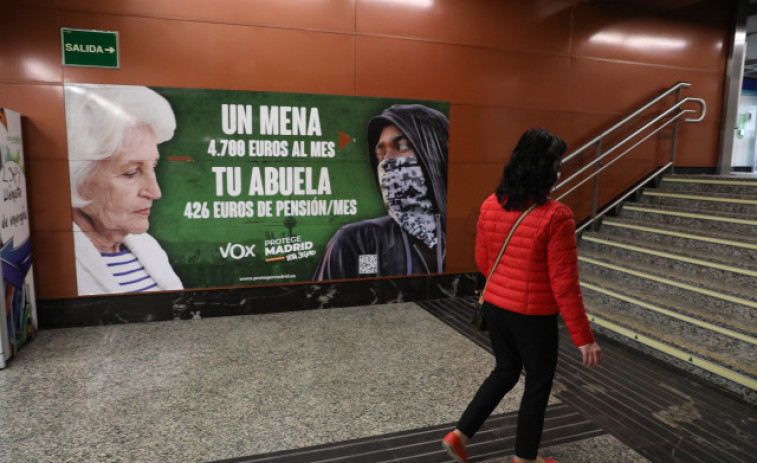 La Fiscalía denuncia a Vox y pide retirar su cartel para proteger a los menores