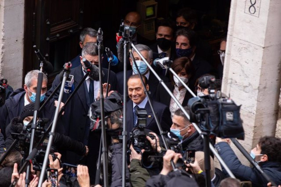 Un tribunal italiano pospone para el 13 de mayo el juicio contra Berlusconi por su estado de salud