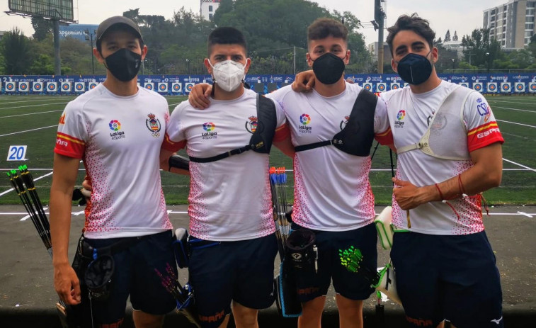 Alvariño y Castro pujarán por el oro por escuadras