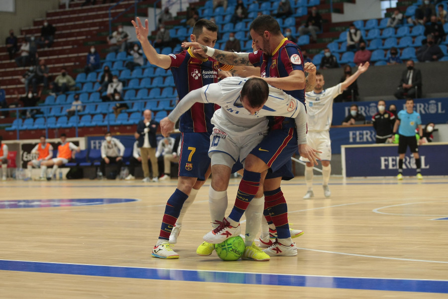 O Parrulo pierde tras poner contra las cuerdas al Barça