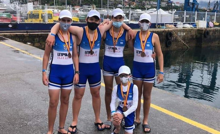 Bronce nacional para la tripulación infantil masculina de Ares en Meira