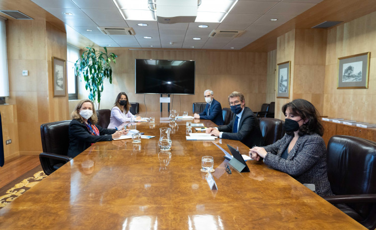 Feijóo califica de “fructífera” la reunión con Calviño sobre Ferrol y los proyectos “Next Generation”