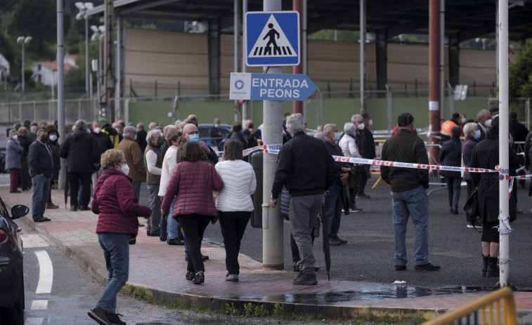 La pandemia atraviesa abril sin altibajos a pesar de las vacaciones