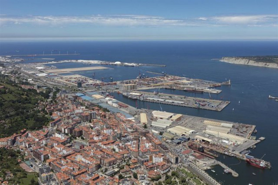 En cuarentena 19 tripulantes de un barco en el puerto de Bilbao tras dos posibles contagios por Covid