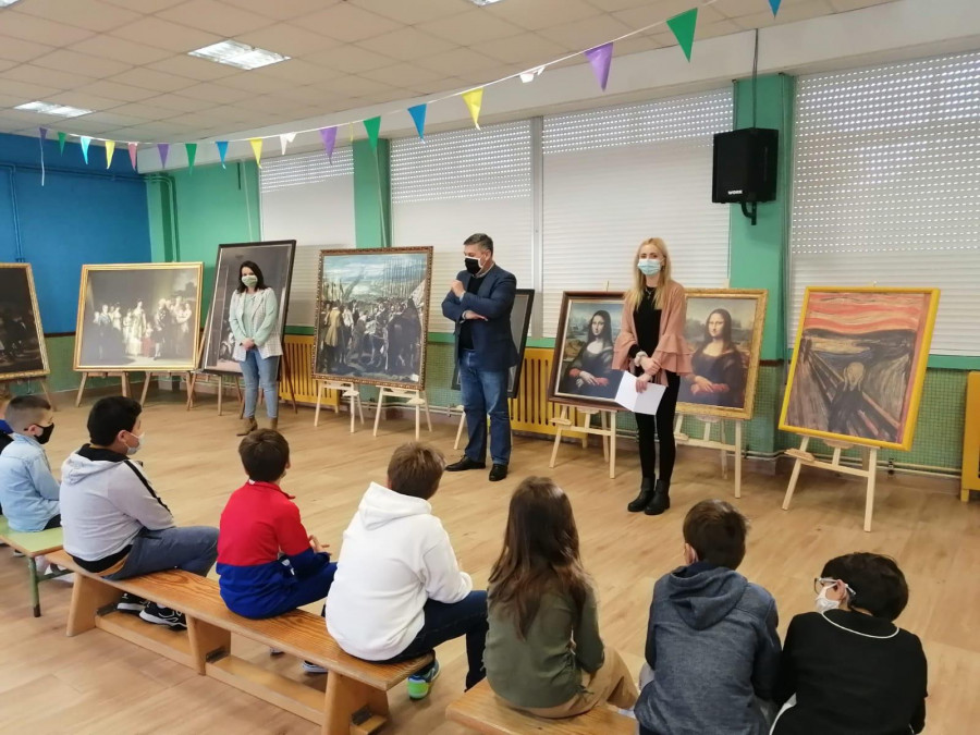 Música e pintura, da man na exposición “AcercArte” de Eva Cayetana Somolinos