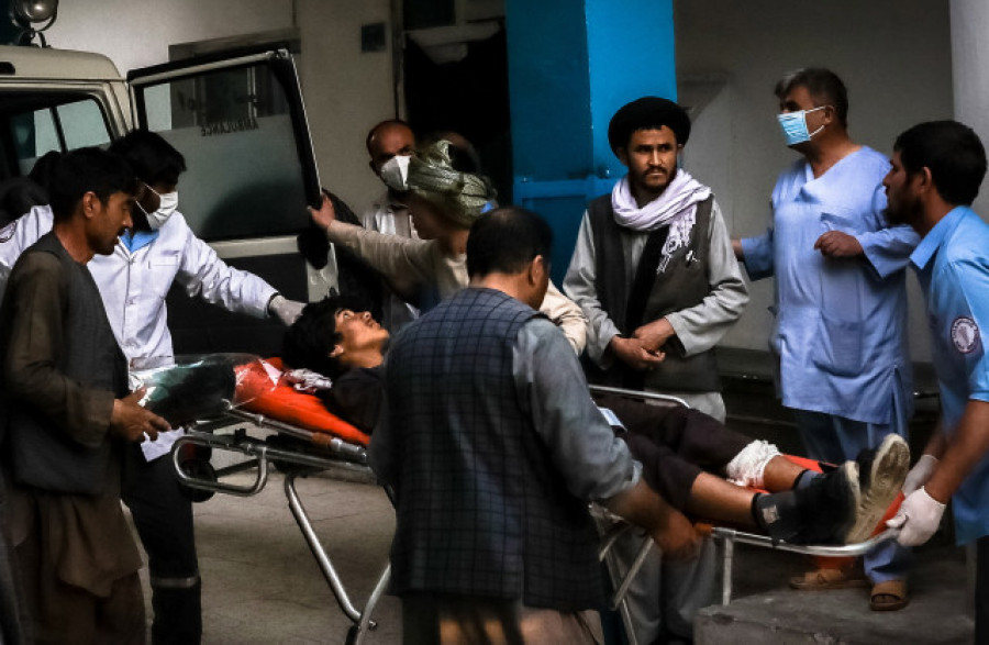 Al menos 25 muertos en un atentado cerca de una escuela femenina en Kabul