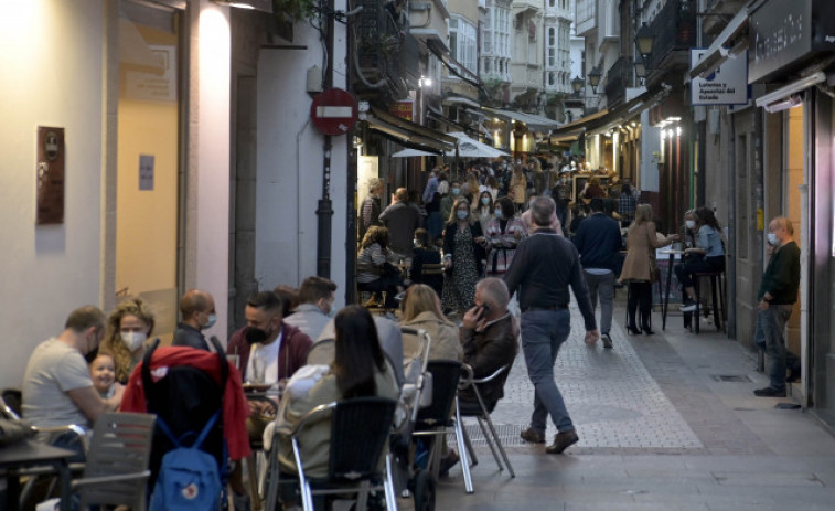 La primera noche sin toque de queda en Galicia se salda con algunas sanciones por la mascarilla o estar de botellón