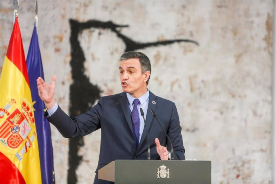 Sánchez insta a "no bajar la guardia" pese a que España está "en línea recta hacia la inmunidad de grupo"