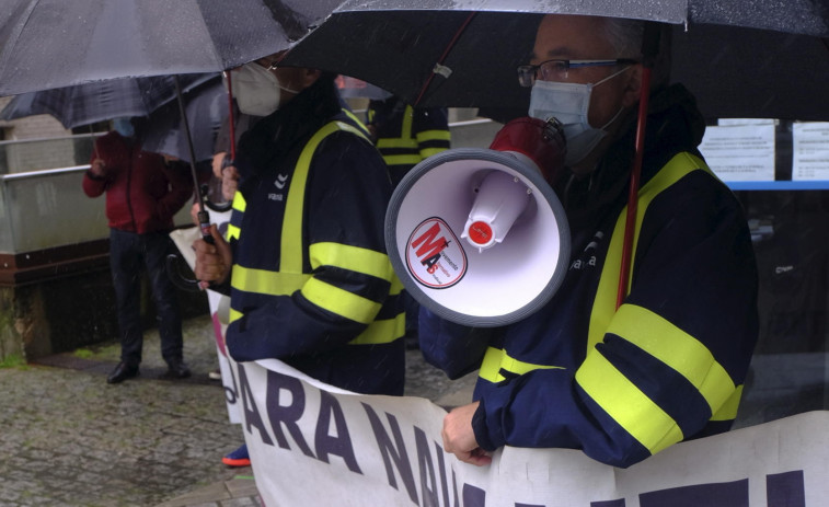 Los trabajadores de Navantia reclaman apoyo a la vuelta a  la ría reivindicativa del día 19