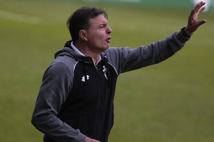 Cristóbal Parralo : “Cada partido va a ser un reto permanente en Primera RFEF”