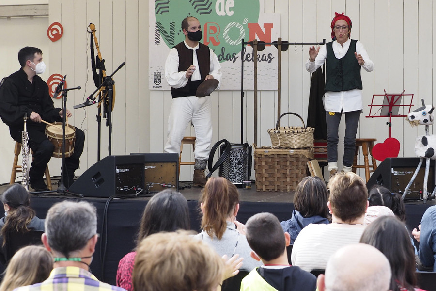 Gran festa en Narón arredor das Letras