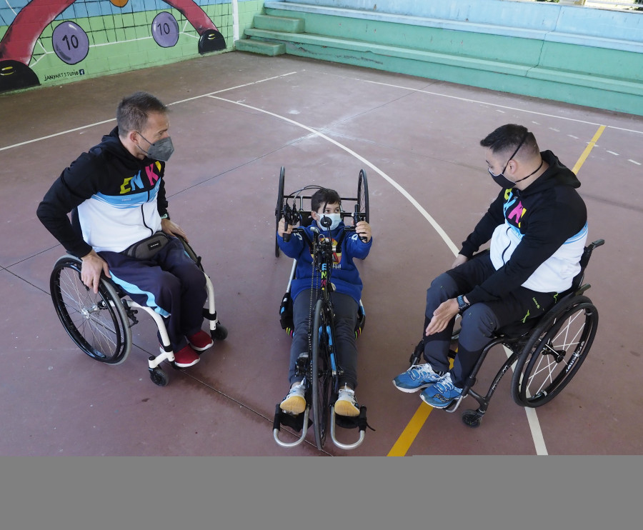 El proyecto ENKI acerca el deporte adaptado al alumnado del colegio A Laxe de Valón