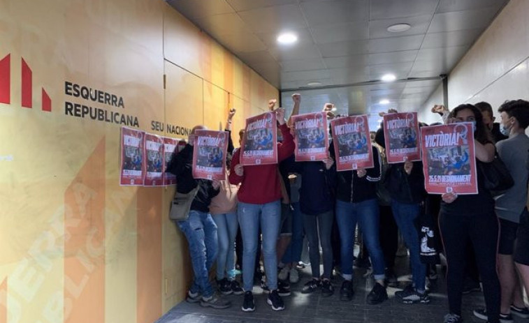 Ocupan la sede de ERC en Barcelona en protesta por un desahucio