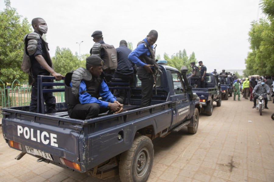 La transición vuelve a descarrilar en Mali tras un nuevo golpe de estado