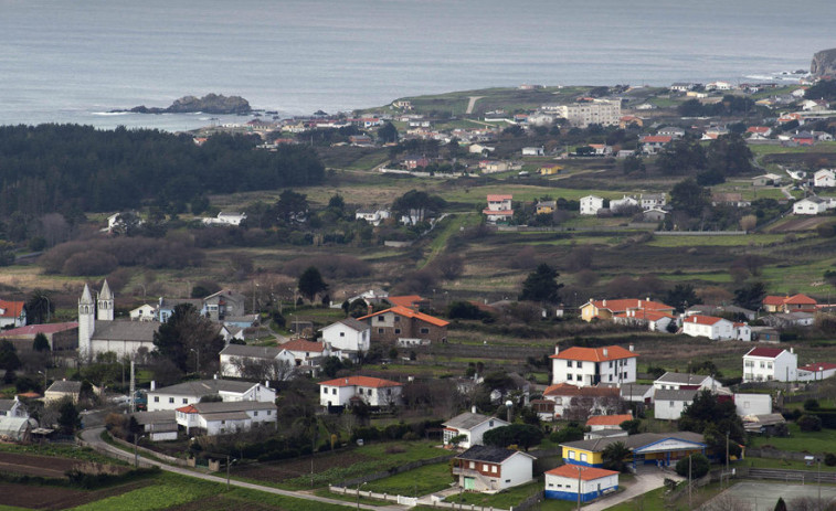 El PSOE de Ferrol reclama que el presupuesto de 2024 incluya el saneamiento de la zona rural