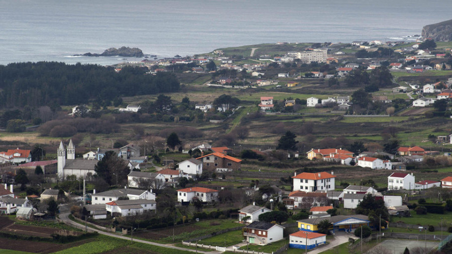 El PSOE de Ferrol reclama que el presupuesto de 2024 incluya el saneamiento de la zona rural