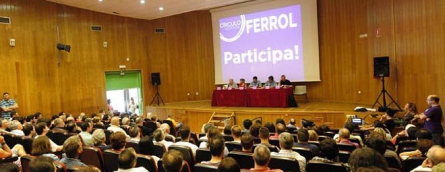 La primera asamblea ciudadana convocada por  Podemos reúne a más de 300 personas