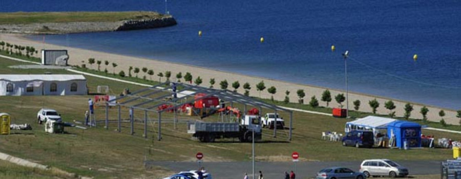 AS PONTES - El lago cumple su primer aniversario como catalizador del turismo local