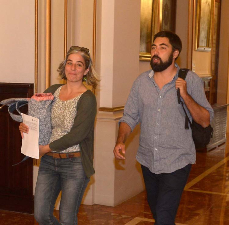 El lume le hace parte del trabajo a los ociosos mareantes