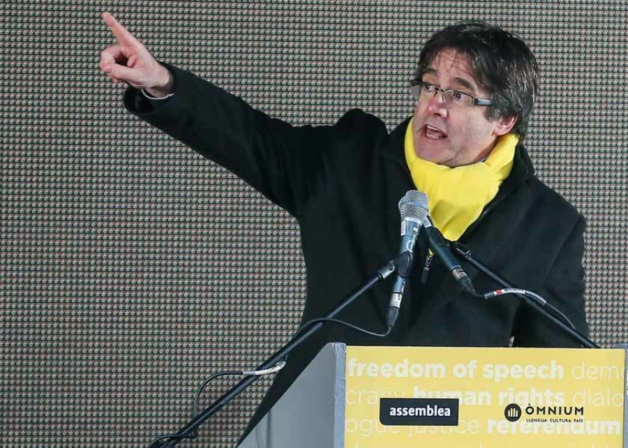 Puigdemont mete a un gallego en su vida